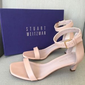 Stuart Weitzman “Nunaked” beige leather sandals